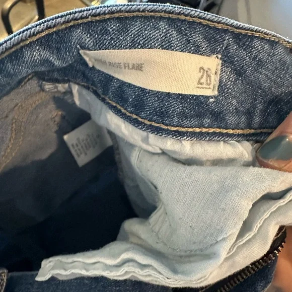 Cute distressed flare jeans - Picture 3 of 3